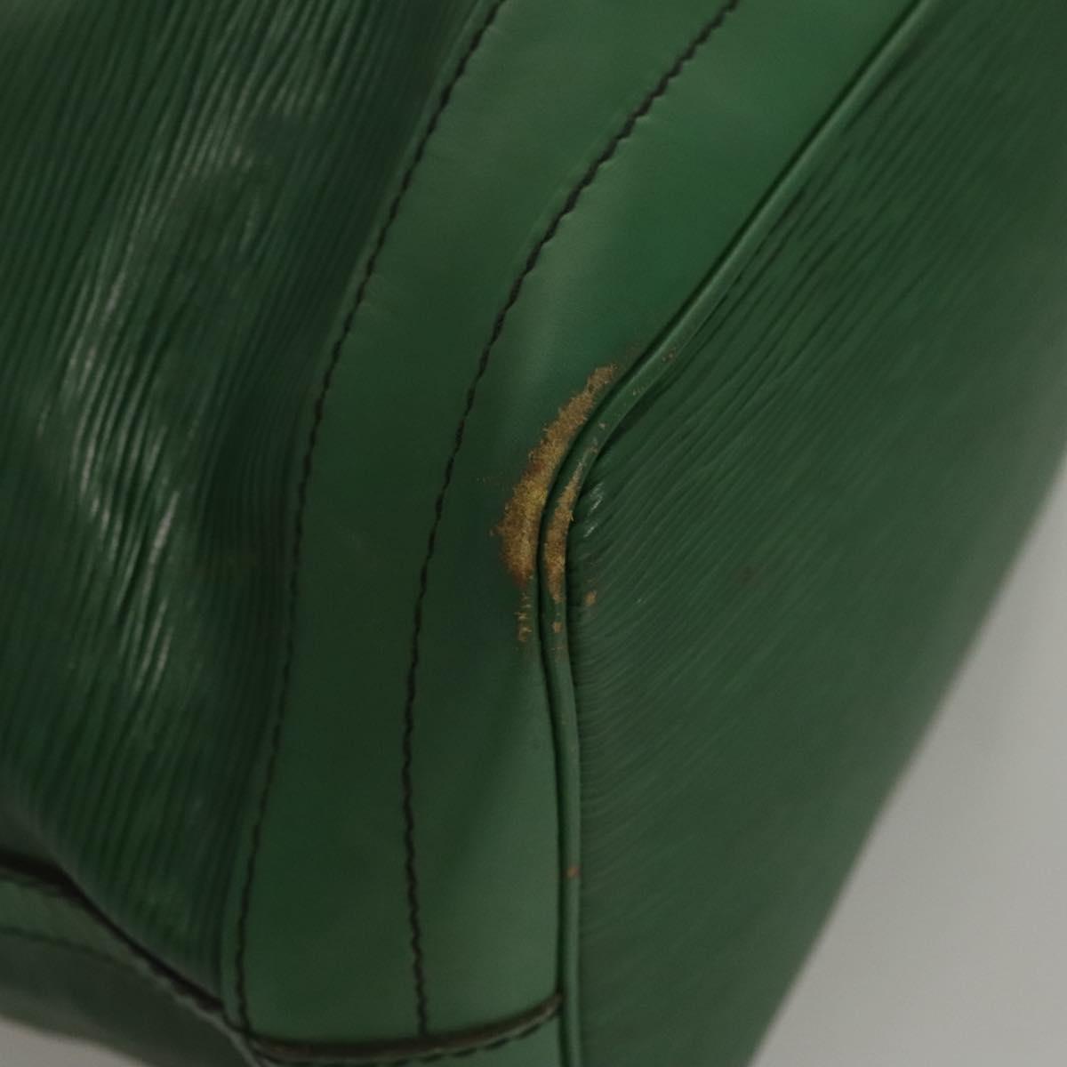 LOUIS VUITTON Epi Noe Shoulder Bag Green M44004 LV Auth MY449