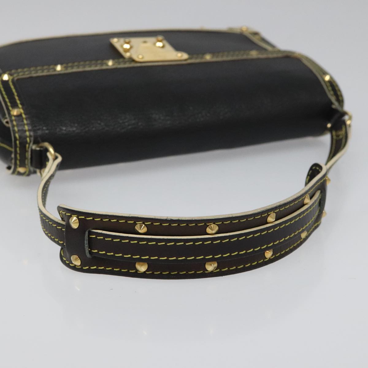 LOUIS VUITTON Suhari Emerble Shoulder Bag Leather Black M92849 LV Auth PP195V