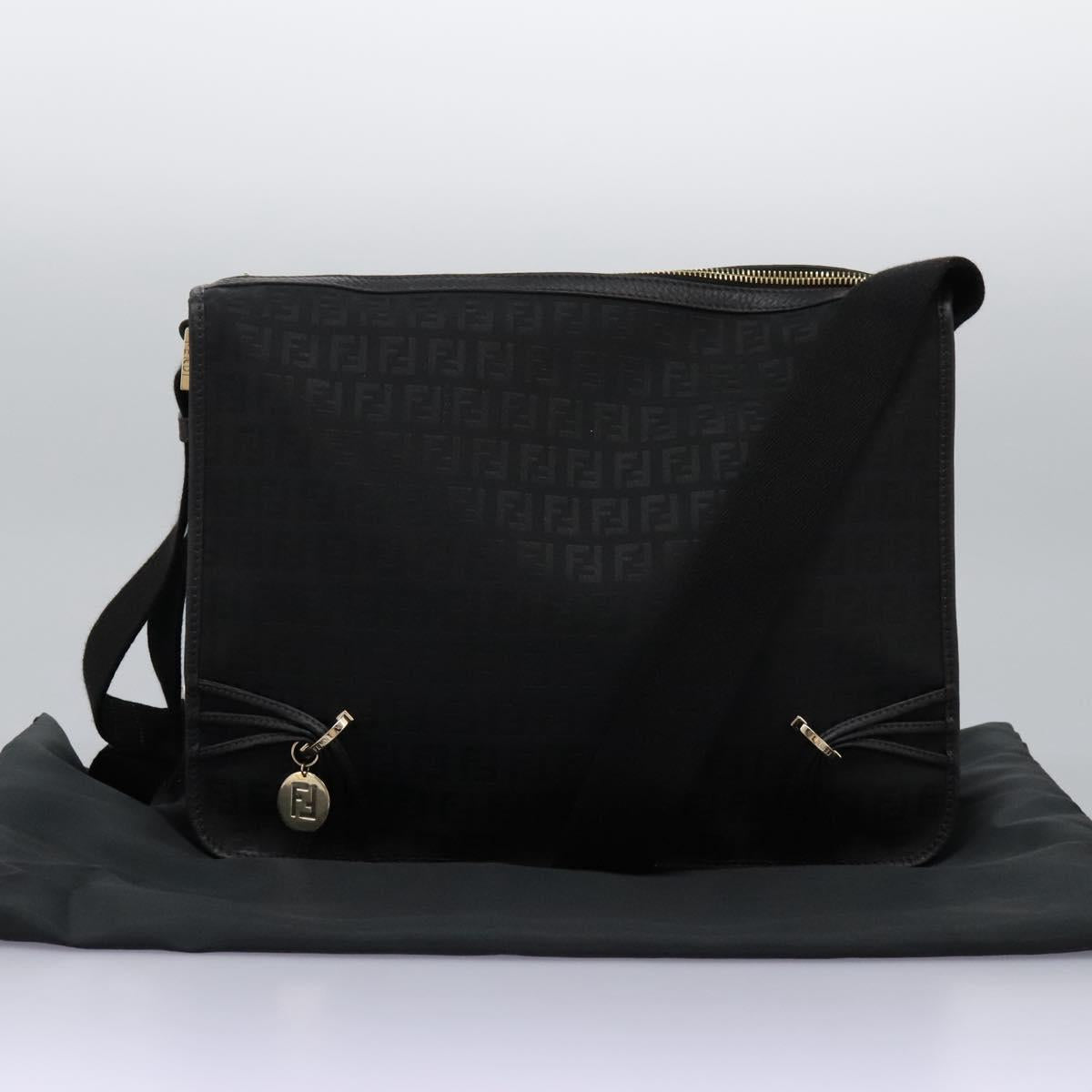 FENDI Zucchino Canvas Shoulder Bag Black Auth PP376V