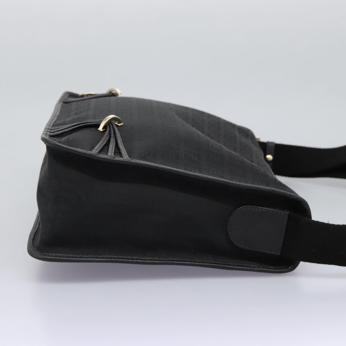 FENDI Zucchino Canvas Shoulder Bag Black Auth PP376V