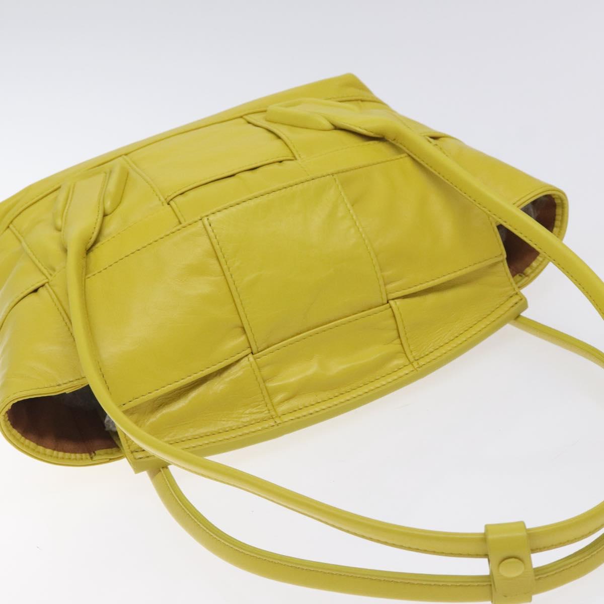 BOTTEGA VENETA INTRECCIATO Shoulder Bag Leather Yellow gold Auth PP721