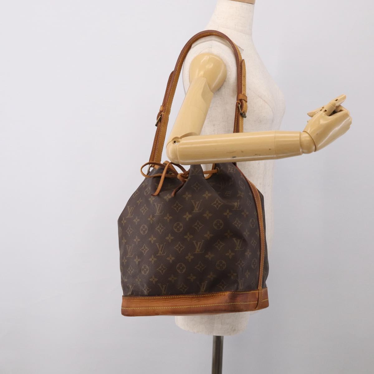 LOUIS VUITTON Monogram Noe Shoulder Bag M42224 LV Auth RV002