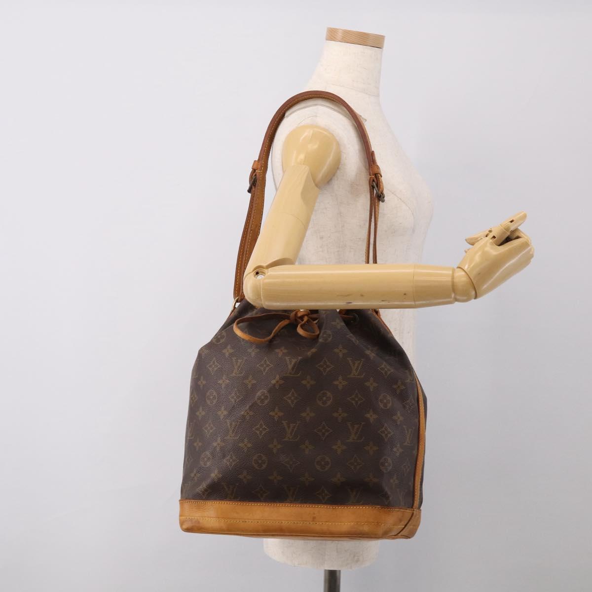 LOUIS VUITTON Monogram Noe Shoulder Bag M42224 LV Auth RV003