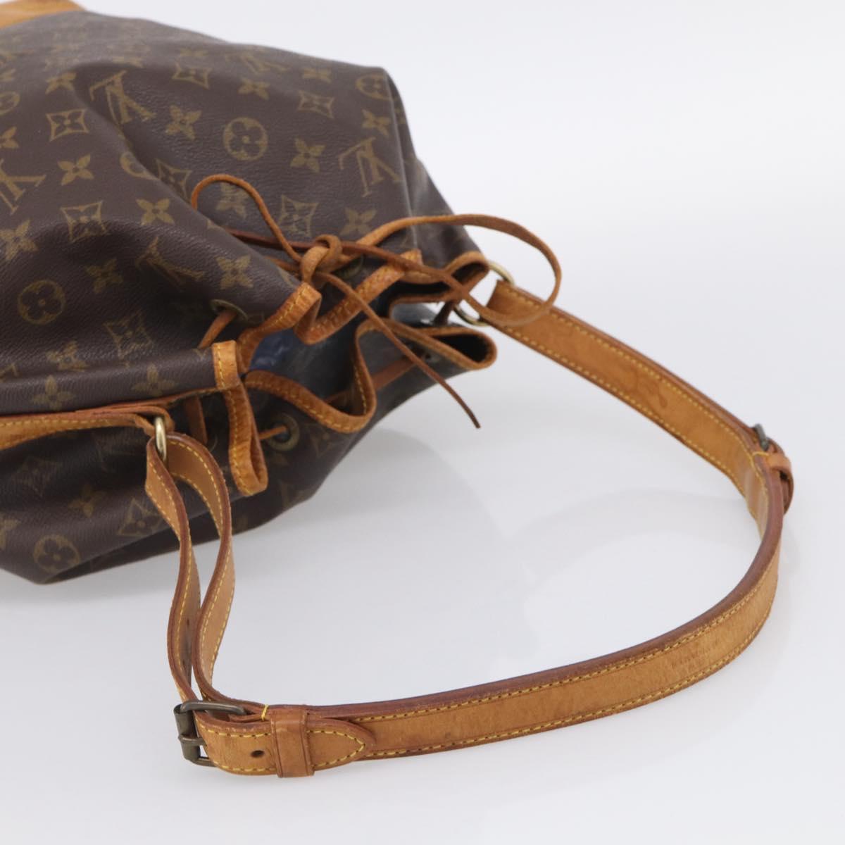 LOUIS VUITTON Monogram Noe Shoulder Bag M42224 LV Auth RV003