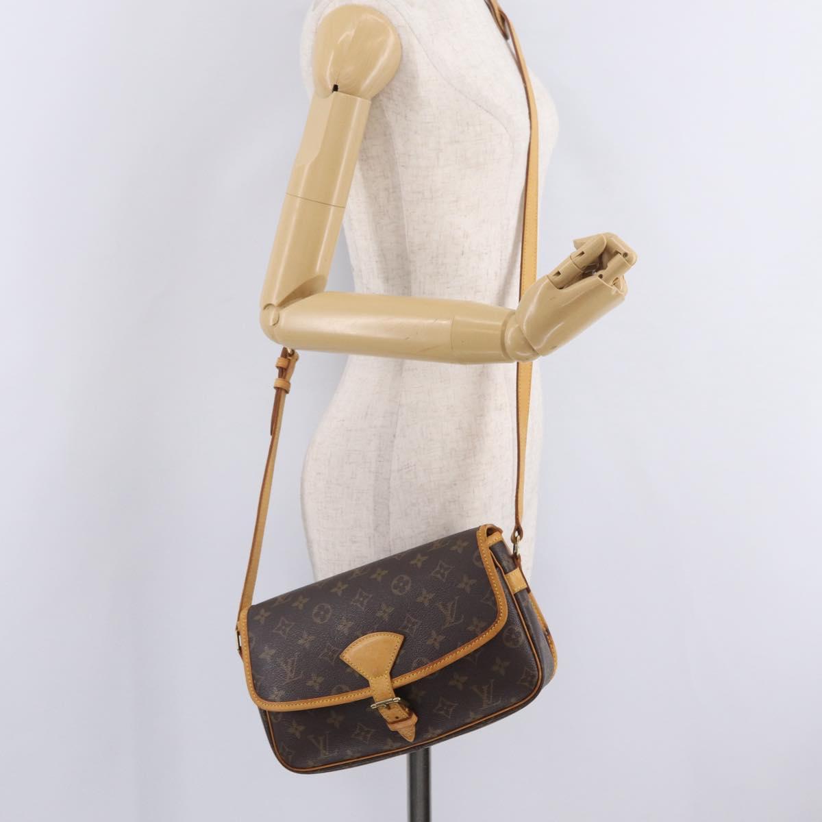 LOUIS VUITTON Monogram Sologne Shoulder Bag M42250 LV Auth RV010