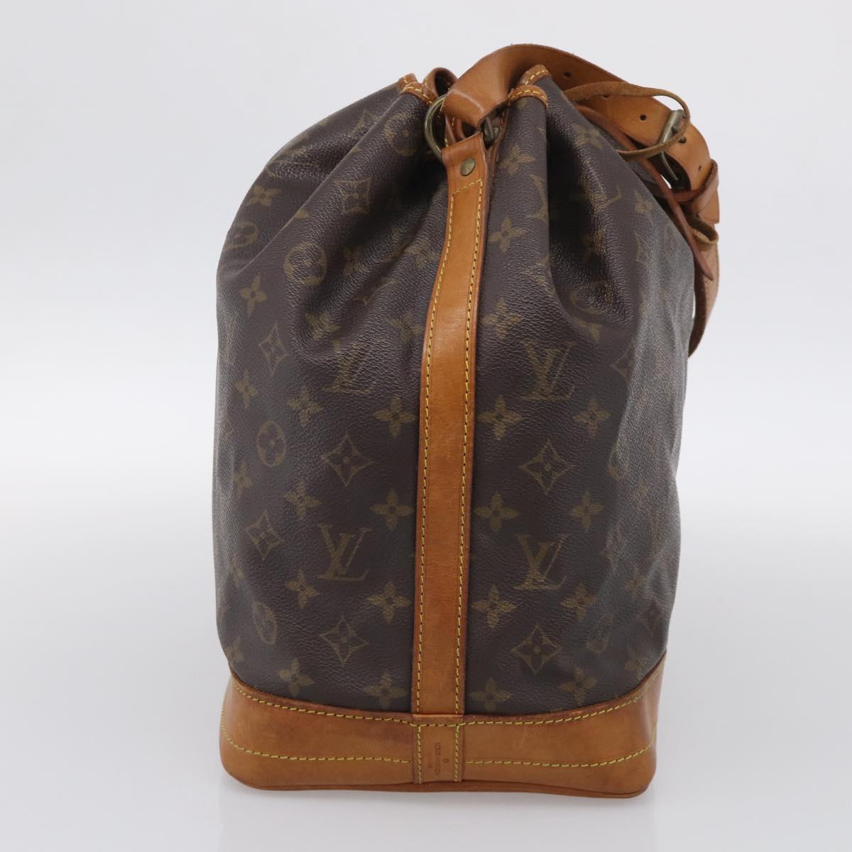 LOUIS VUITTON Monogram Noe Shoulder Bag M42224 LV Auth RV032A