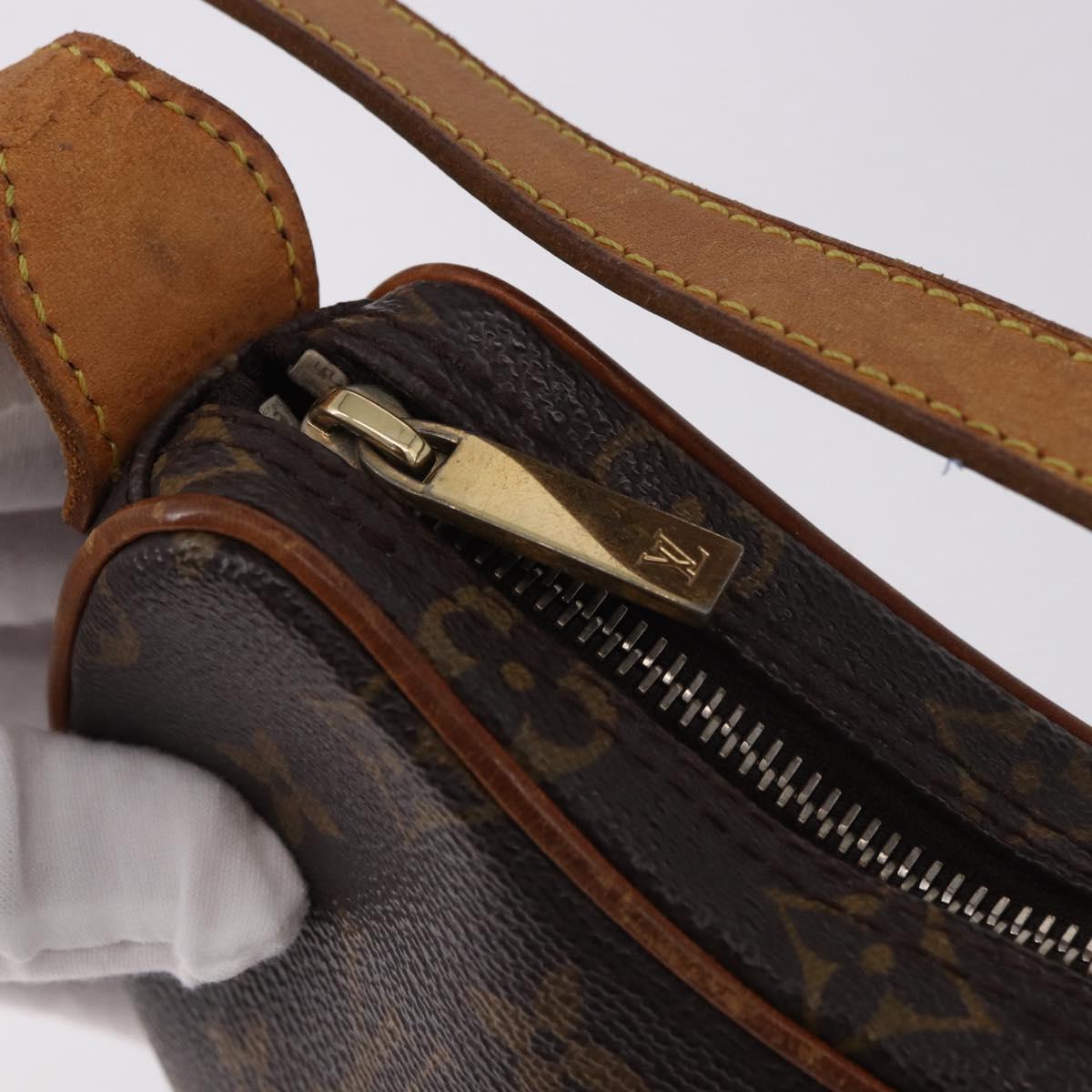 LOUIS VUITTON Monogram Pochette Croissant Shoulder Bag M51510 LV Auth S1786