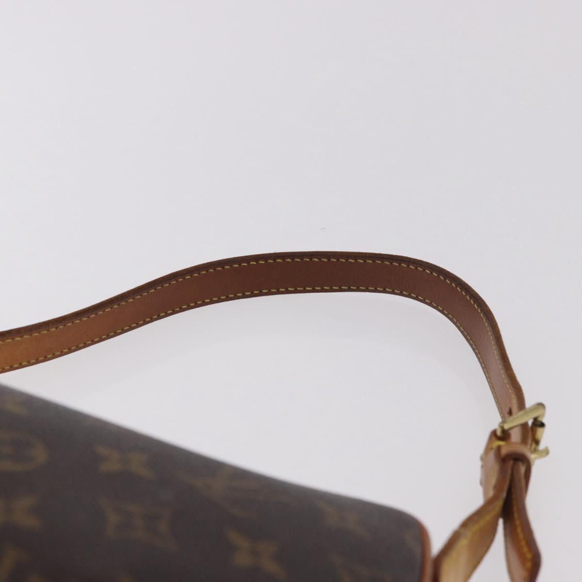 LOUIS VUITTON Monogram Pochette Croissant Shoulder Bag M51510 LV Auth S1786