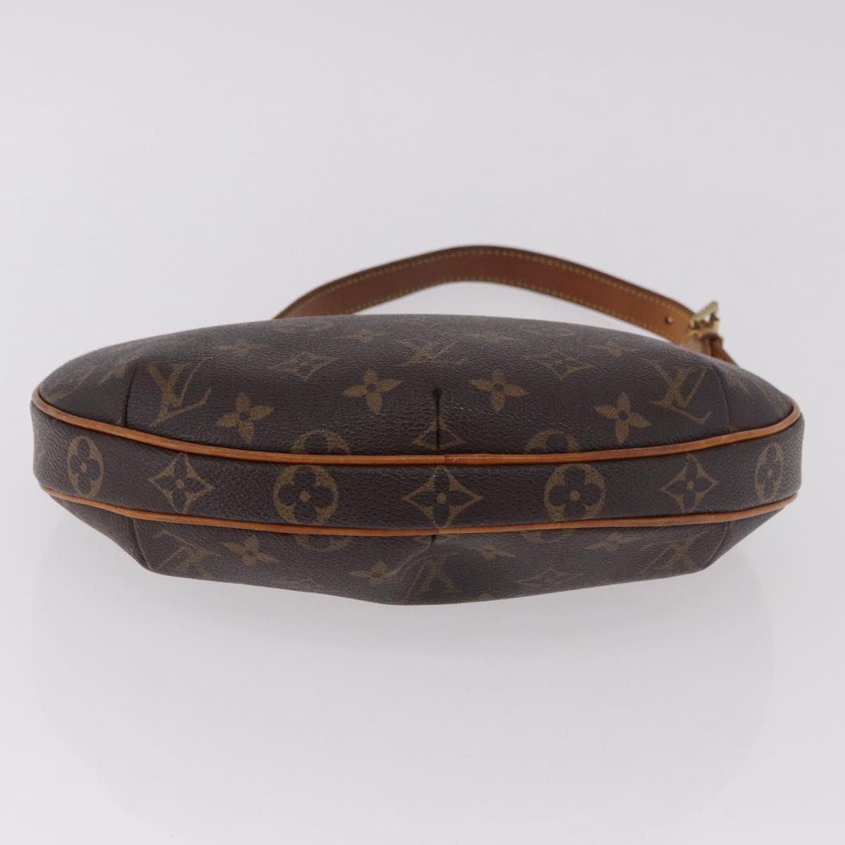 LOUIS VUITTON Monogram Pochette Croissant Shoulder Bag M51510 LV Auth S1786
