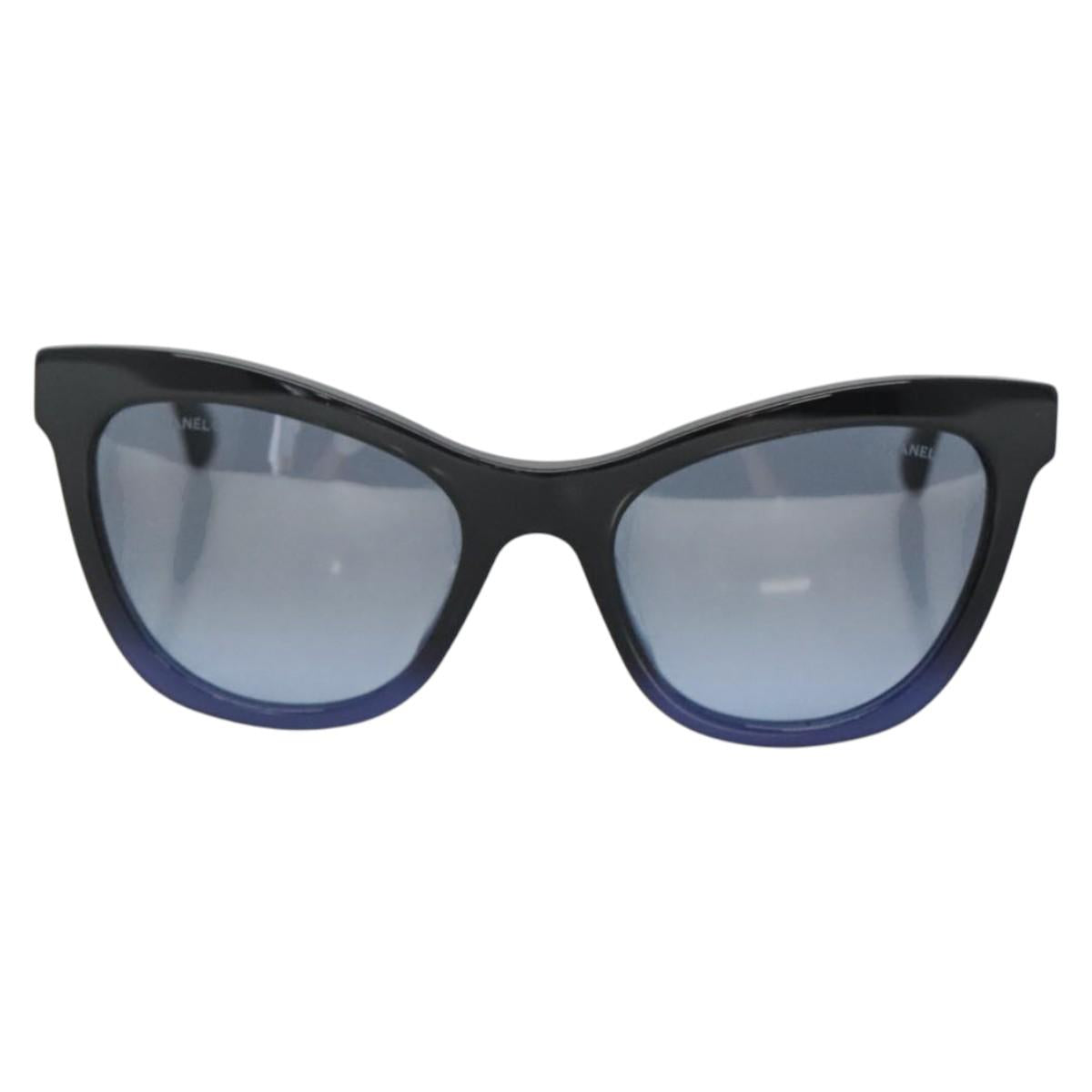 CHANEL Sunglasses plastic Black CC Auth sw1395V