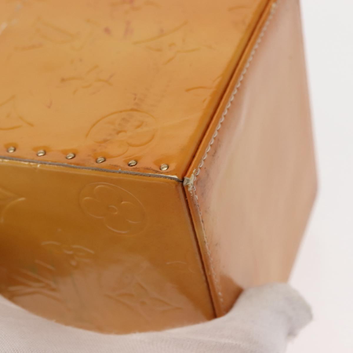 LOUIS VUITTON Monogram Vernis Bleecker Cosmetic Pouch Beige M91002 Auth SW1727