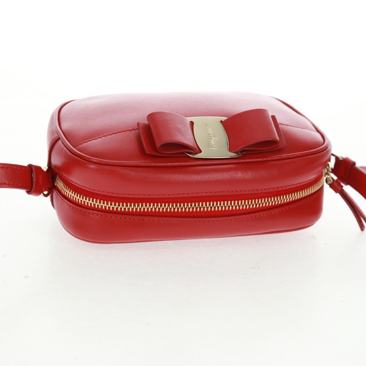 Salvatore Ferragamo Shoulder Bag Leather Red Gold Auth SW1965V