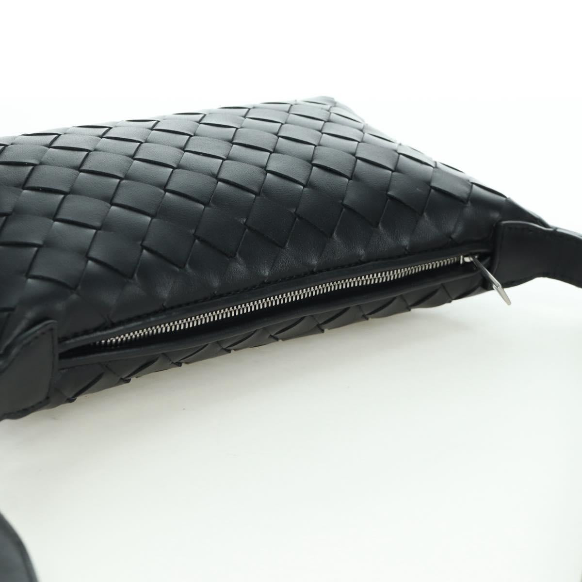 BOTTEGA VENETA INTRECCIATO Traveler Phone Pouch Bag Leather Black Auth SW2269SM