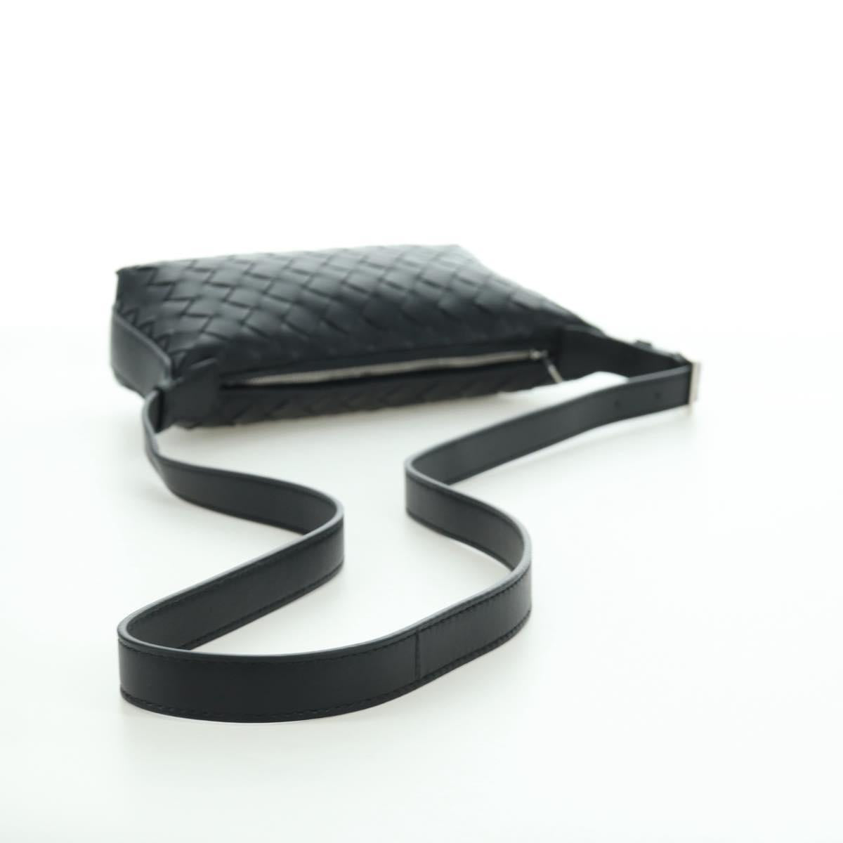 BOTTEGA VENETA INTRECCIATO Traveler Phone Pouch Bag Leather Black Auth SW2269SM
