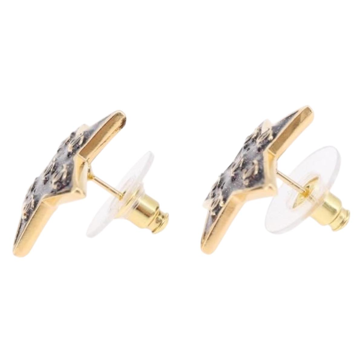 CHANEL Star Coco Mark Pierce Metal Gold Tone CC Auth SW2654SAM