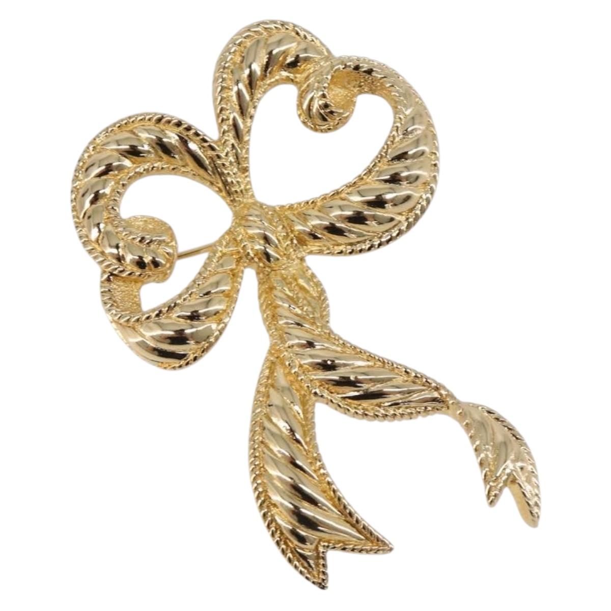 Christian Dior Brooch metal Gold Tone Auth SW2811