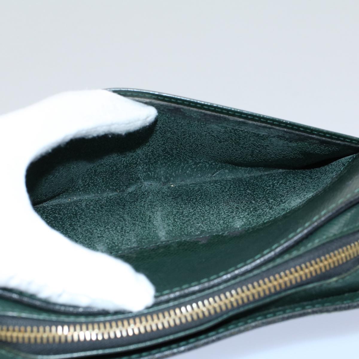 LOUIS VUITTON Taiga Baikal Clutch Bag Epicea M30184 LV Auth th4000