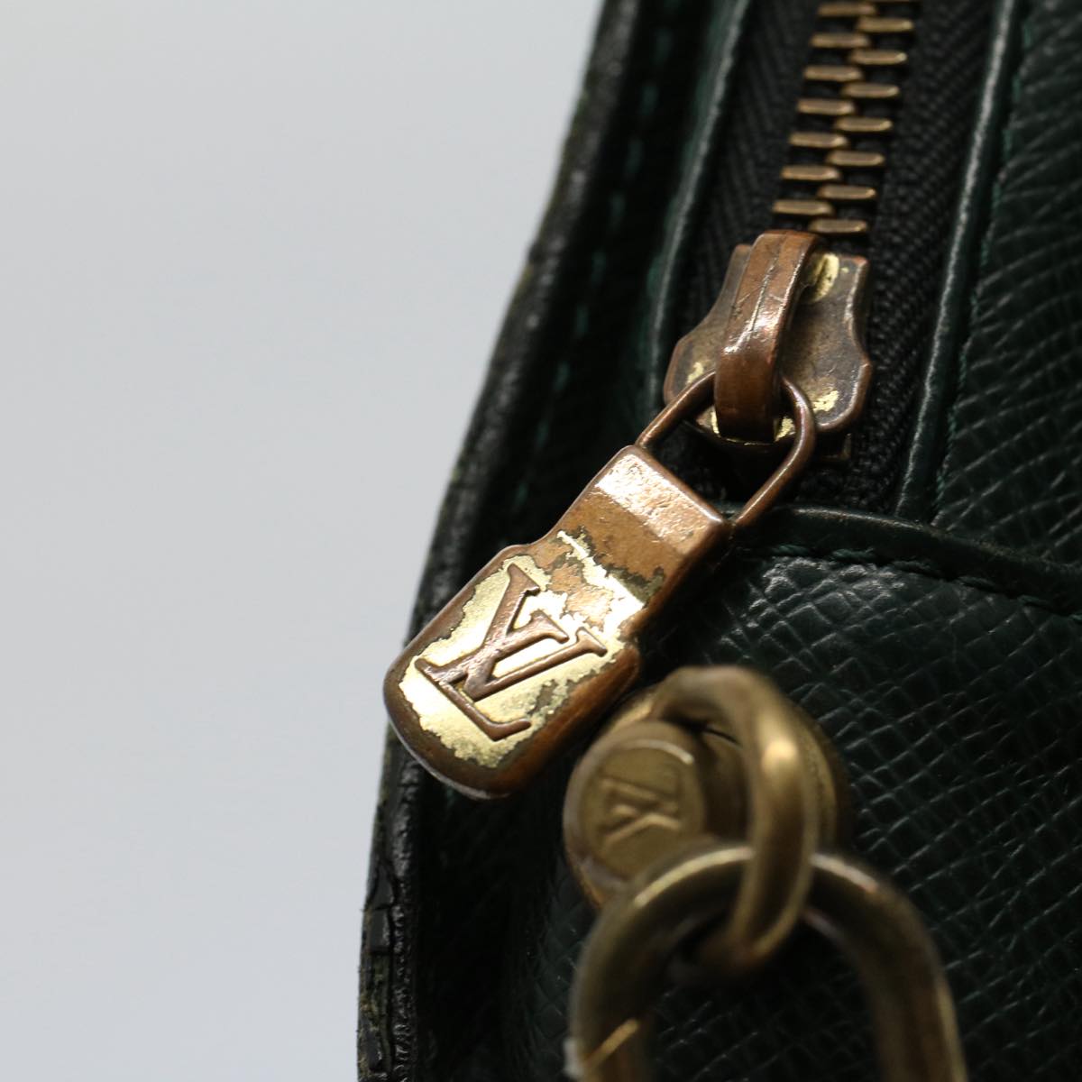 LOUIS VUITTON Taiga Baikal Clutch Bag Epicea M30184 LV Auth th4000