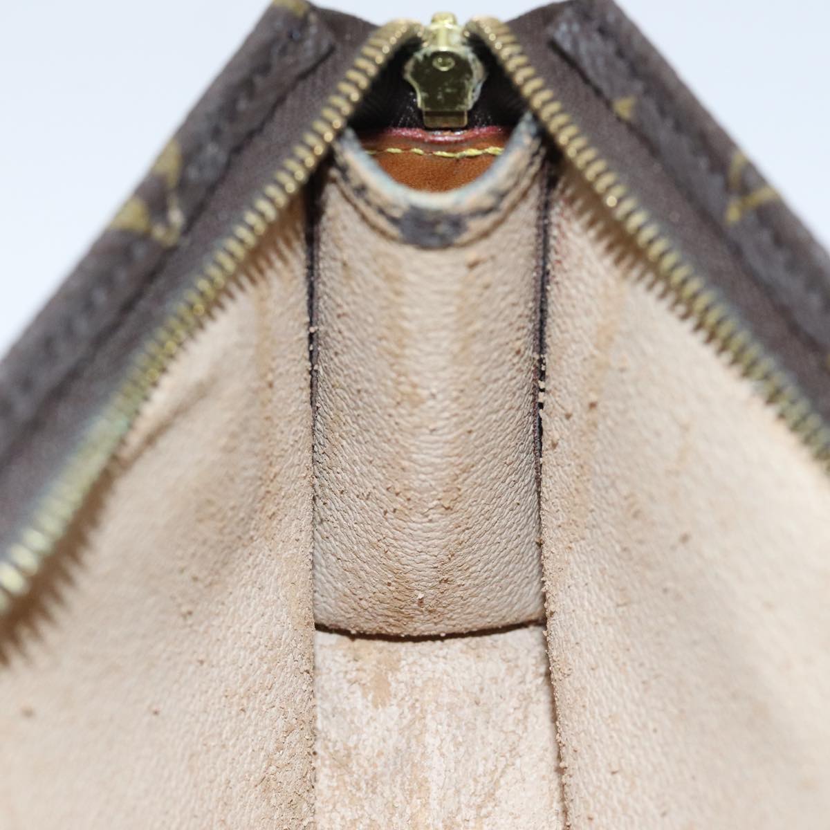 LOUIS VUITTON Monogram Poche Toilette 15 Pouch M47546 LV Auth th5308