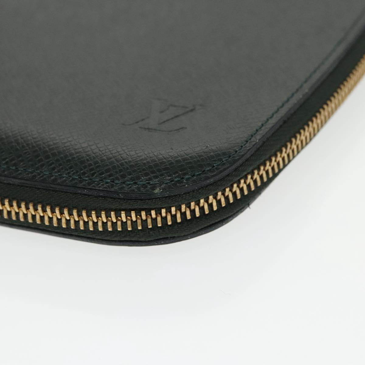 LOUIS VUITTON Taiga Organizer Atholl Travel Case Epicea M30654 LV Auth th5468