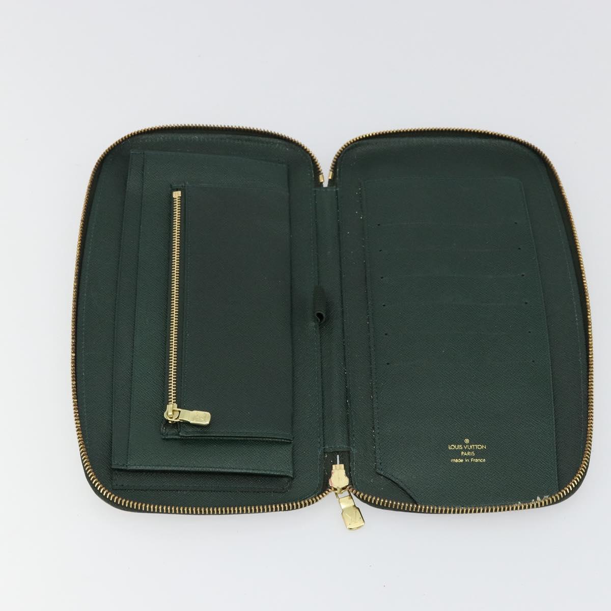 LOUIS VUITTON Taiga Organizer Atholl Travel Case Epicea M30654 LV Auth th5468