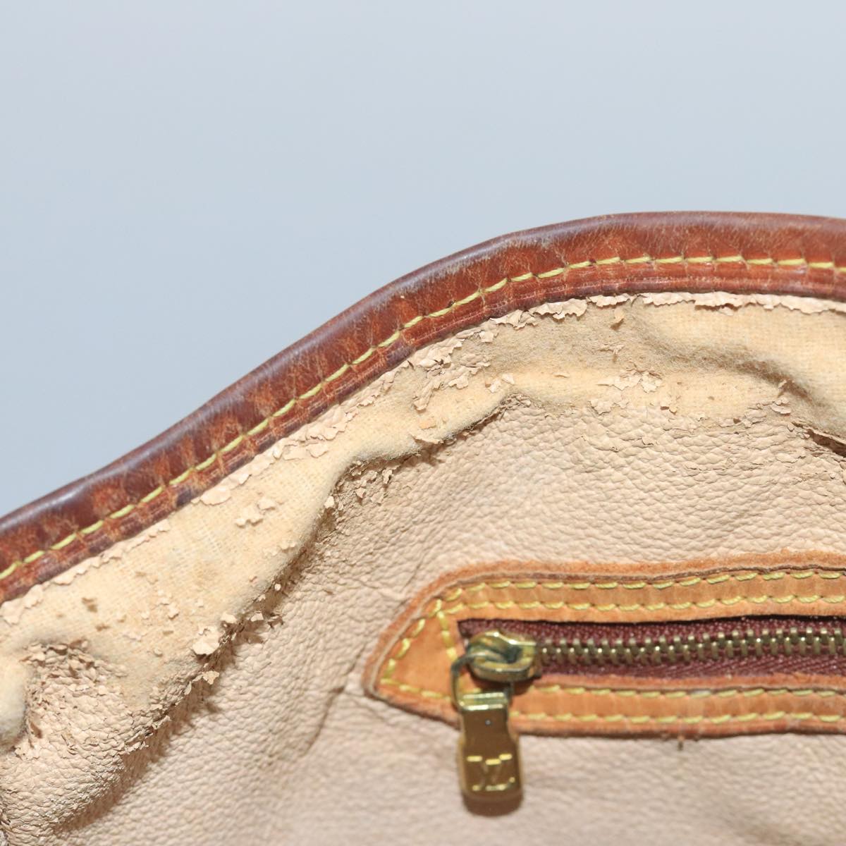 LOUIS VUITTON Monogram Bucket GM Shoulder Bag M42236 LV Auth th5501