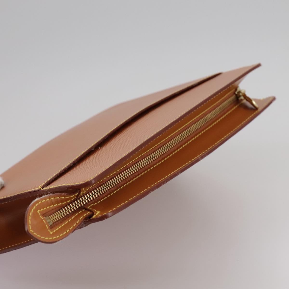LOUIS VUITTON Epi Pochette Homme Clutch Bag Zipangu Gold M52528 LV Auth th5570