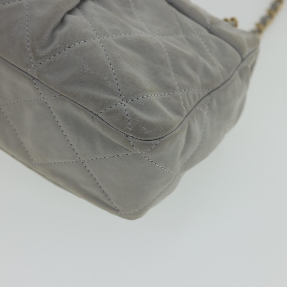 CHANEL Lamb Skin Matelasse Double Chain Shoulder Bag Gray CC Auth am1097gV