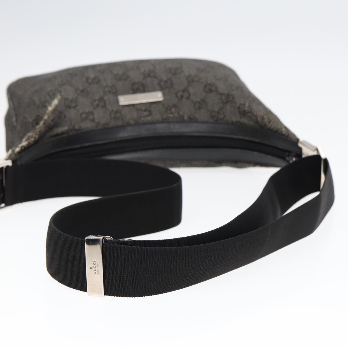 GUCCI GG Canvas Shoulder Bag Gray Silver 35098 Auth ti2032