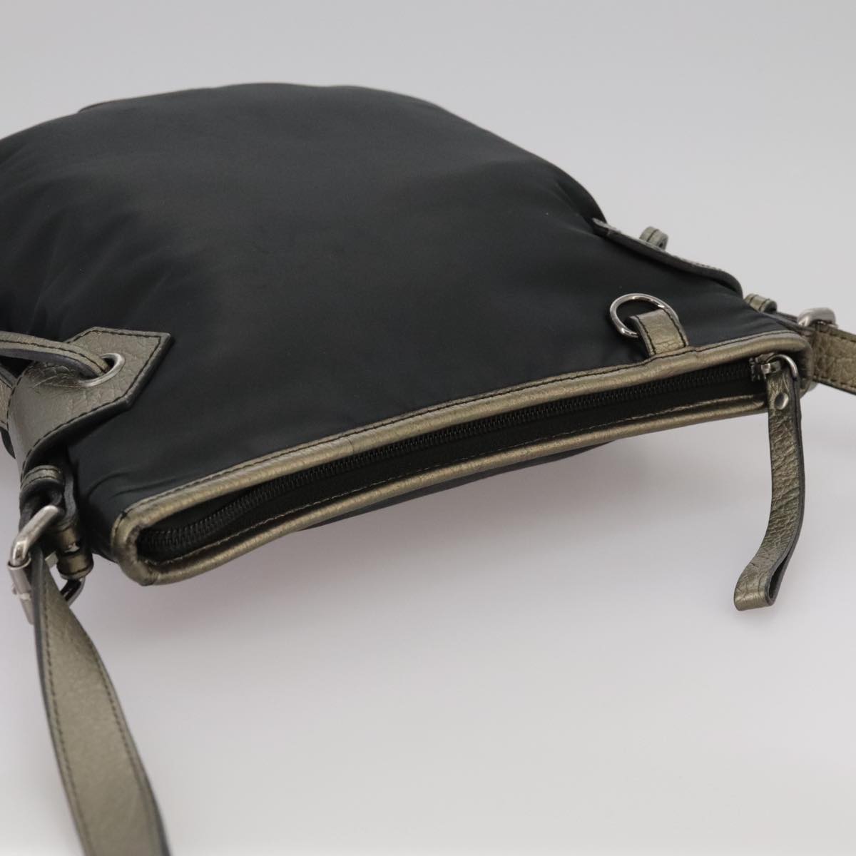 BURBERRY Shoulder Bag Nylon Leather Black Auth ti2478