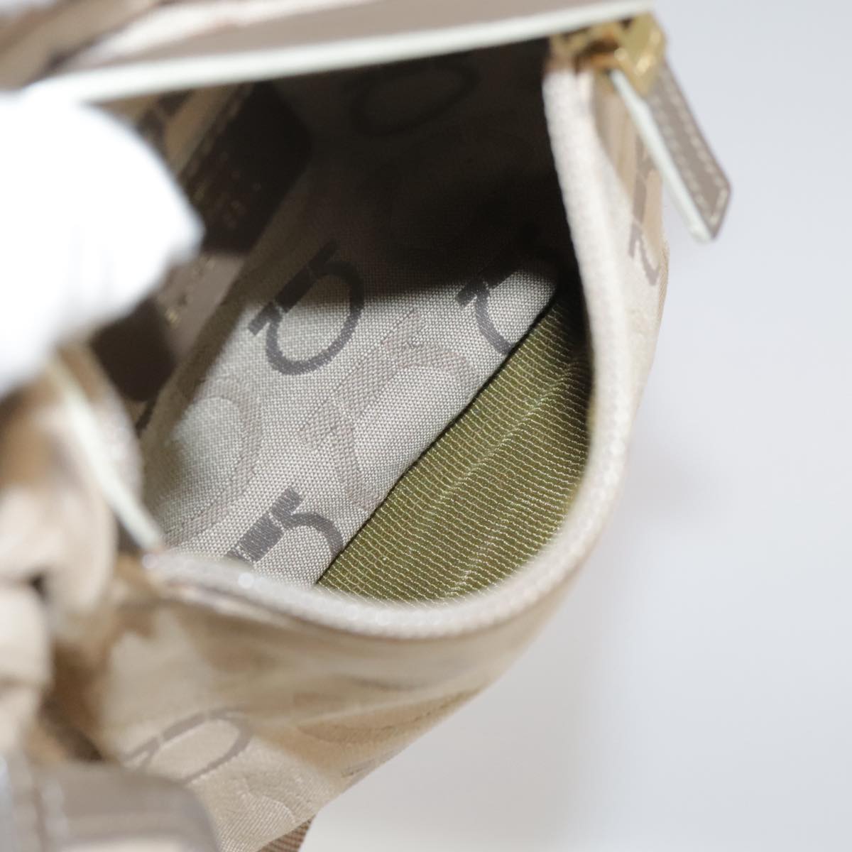 Salvatore Ferragamo Waist bag Canvas Beige Auth ti2497