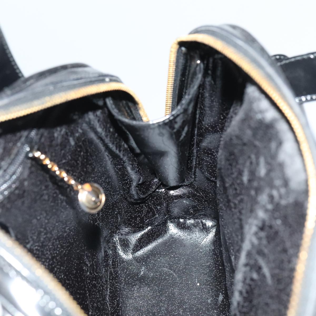 GUCCI Bamboo Shoulder Bag Enamel Black Gold 001 1075 1650 0 Auth ti2593