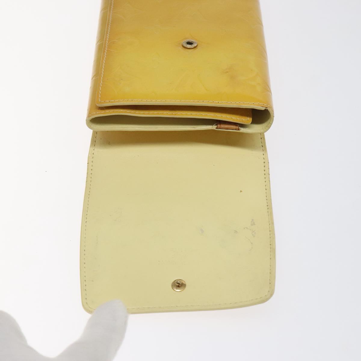 LOUIS VUITTON Monogram Vernis Walker Shoulder Wallet Gris M91031 LV Auth ti3063