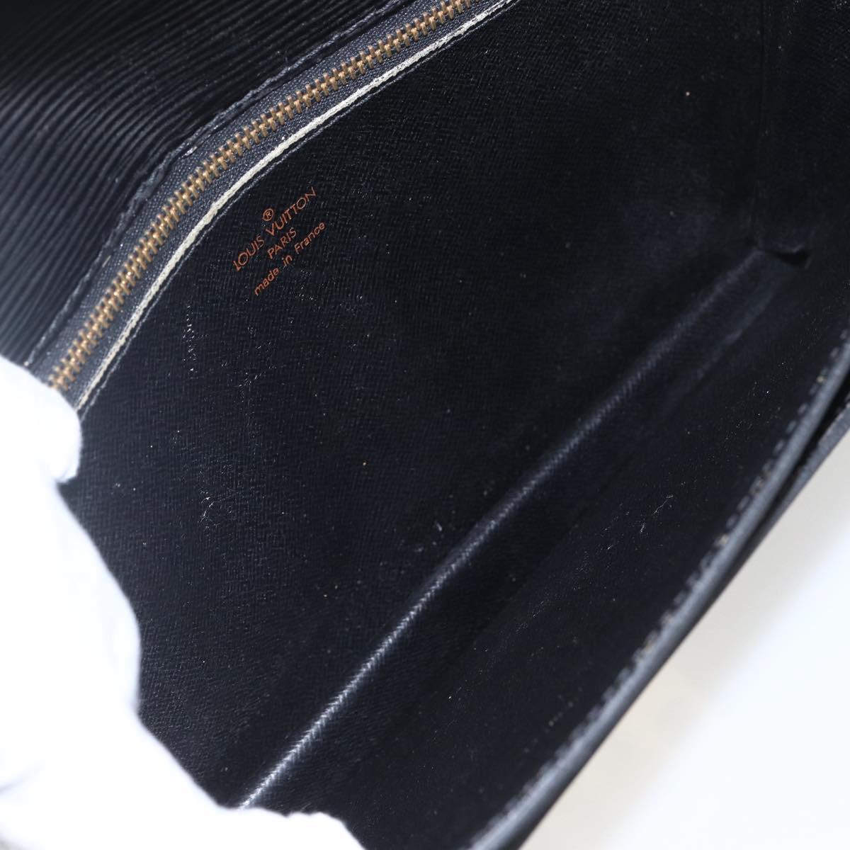 LOUIS VUITTON Epi Serie Dragonne Clutch Bag Black Noir M52612 LV Auth ti3606