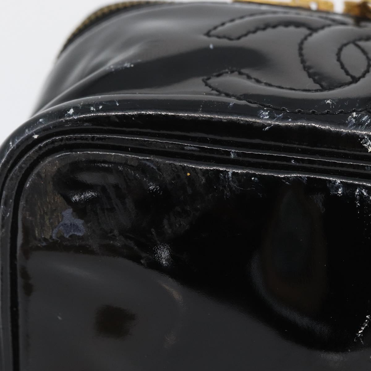 CHANEL Vanity Cosmetic Pouch Patent leather Black CC Auth yb378