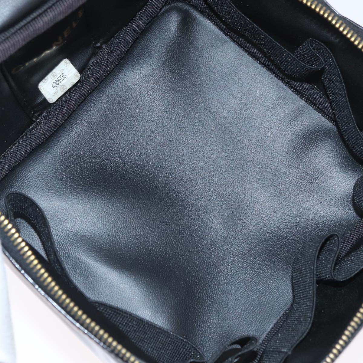 CHANEL Vanity Cosmetic Pouch Patent leather Black CC Auth yb378