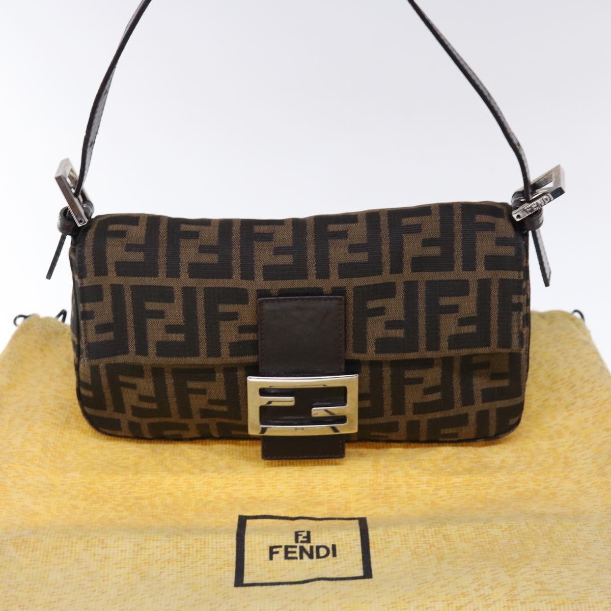 FENDI Zucca Canvas Mamma Baguette Shoulder Bag Brown Black Auth yk10477