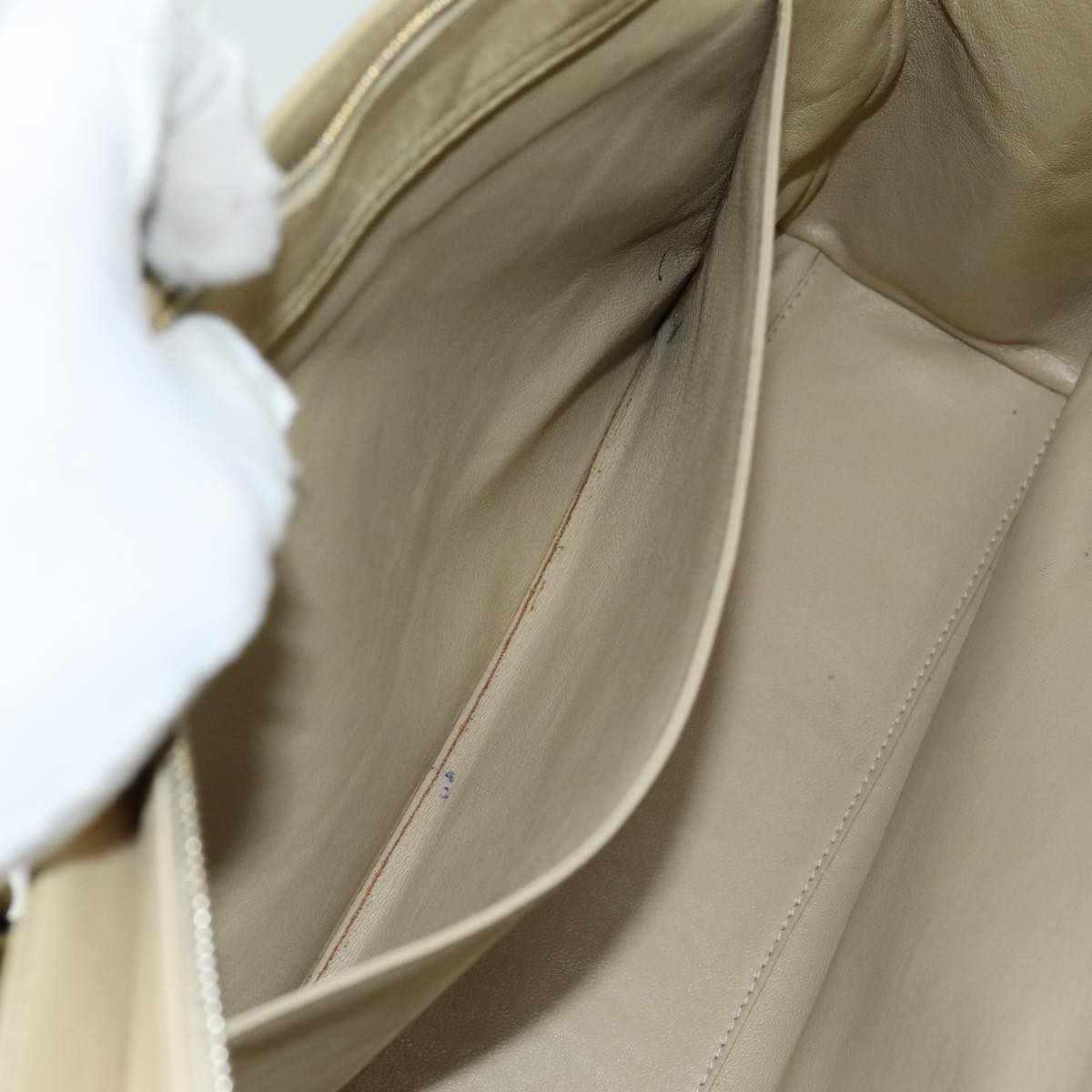 CHANEL Matelasse Chain Tote Bag Leather Beige CC Auth yk11588