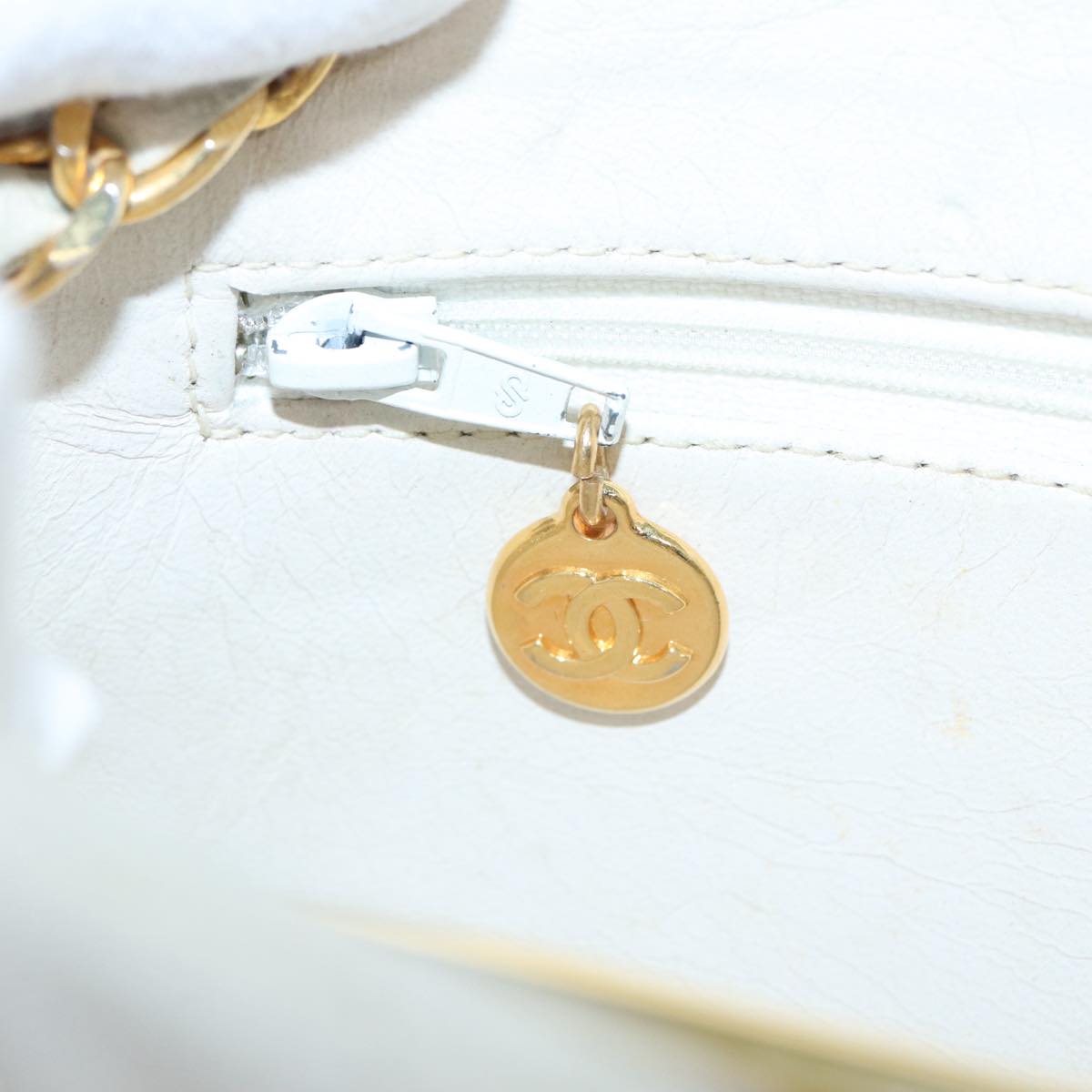 CHANEL V Stitch Chain Hand Bag Leather White CC Auth yk14103