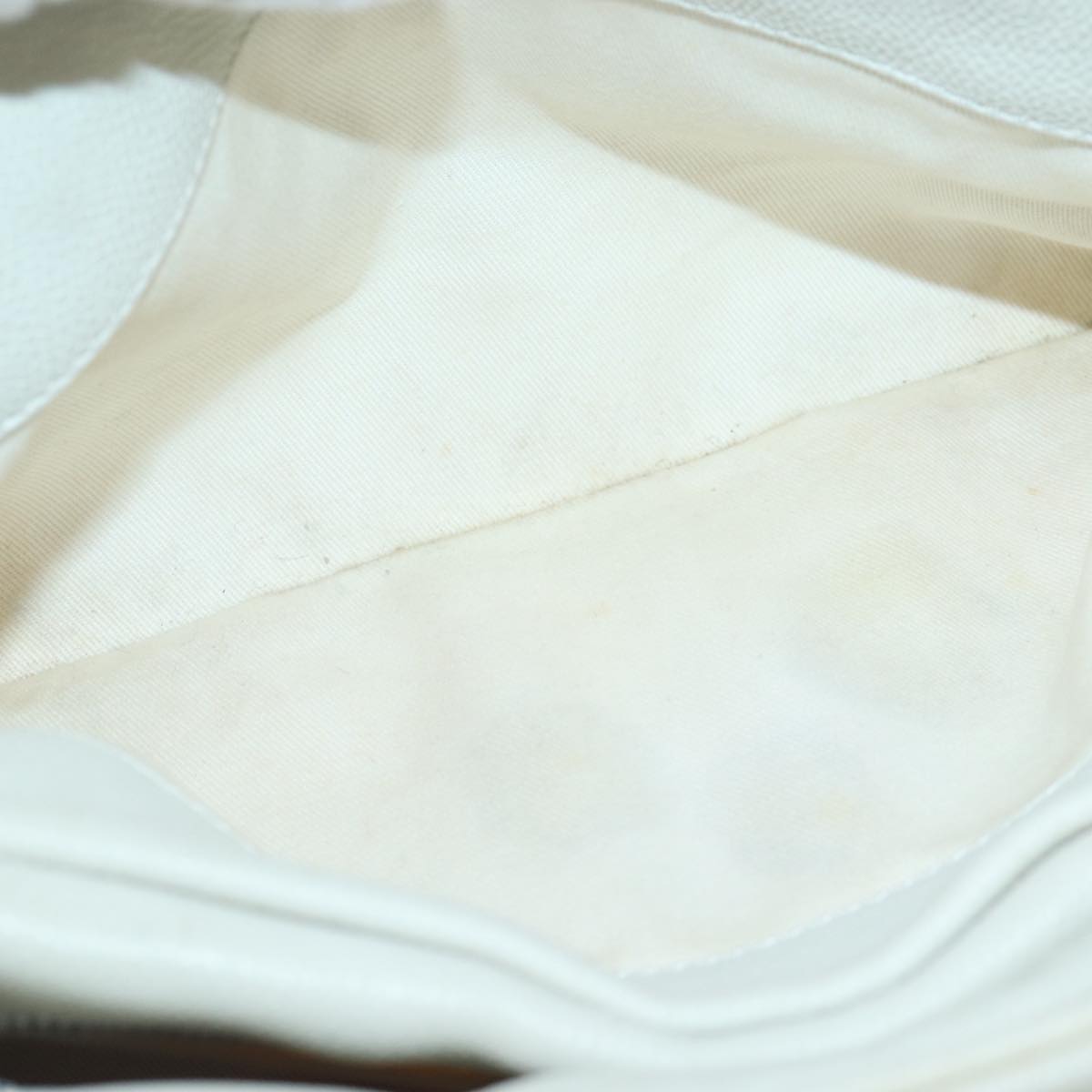 CHANEL Matelasse Chain Shoulder Bag Calf Skin White Silver CC Auth yk14601