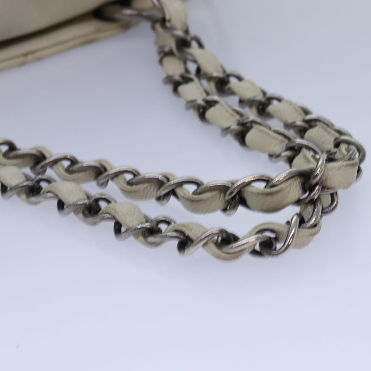 CHANEL Matelasse Chain Shoulder Bag Calf Skin White Silver CC Auth yk14601