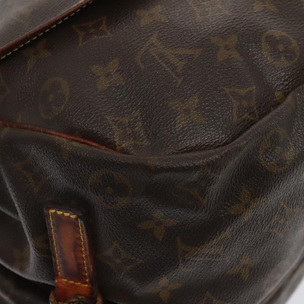 LOUIS VUITTON Monogram Saumur 35 Shoulder Bag M42254 LV Auth yk15414