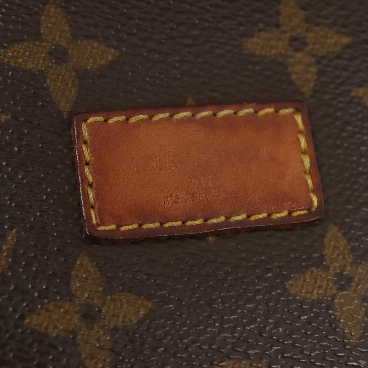 LOUIS VUITTON Monogram Saumur 35 Shoulder Bag M42254 LV Auth yk15414