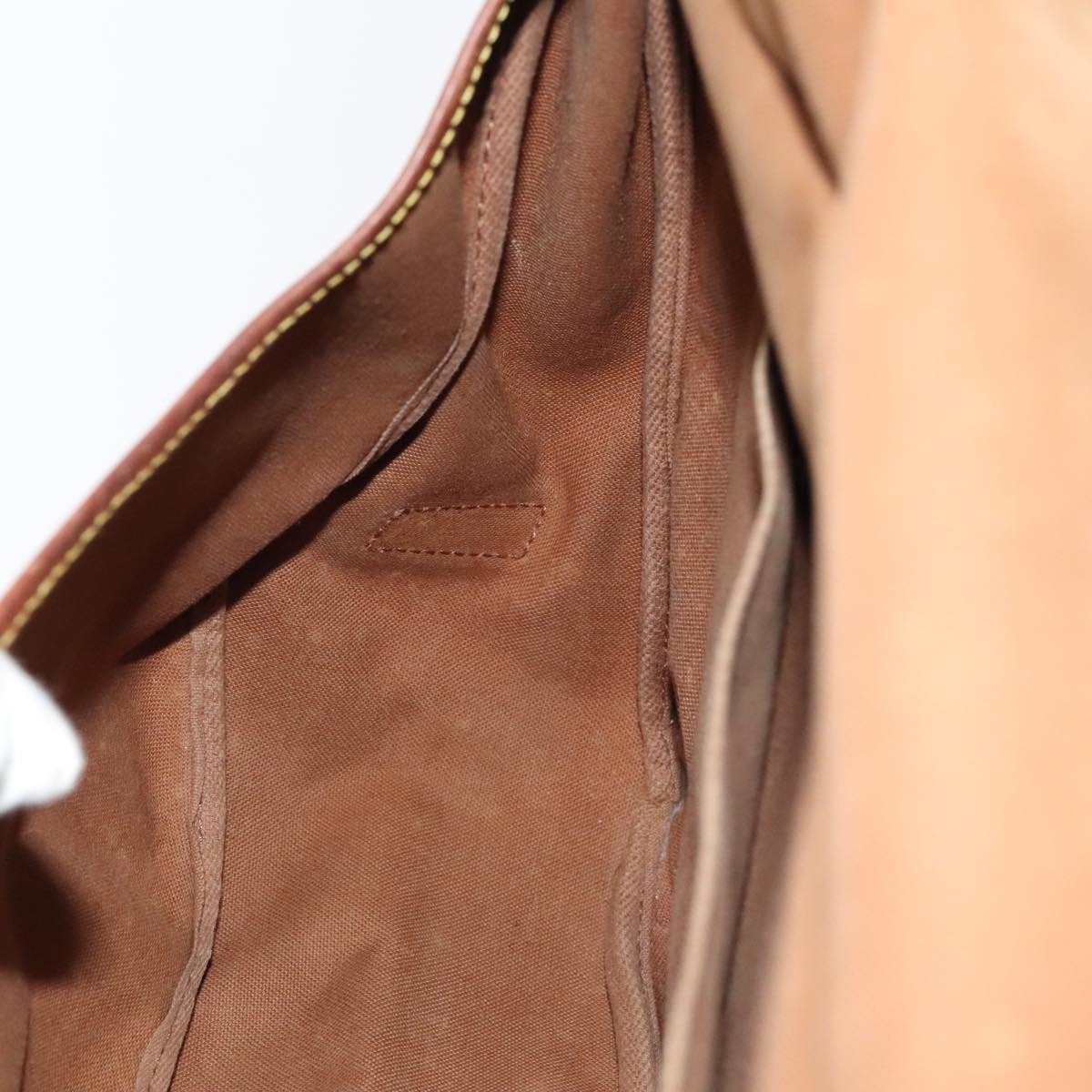 LOUIS VUITTON Monogram Saumur 35 Shoulder Bag M42254 LV Auth yk15414