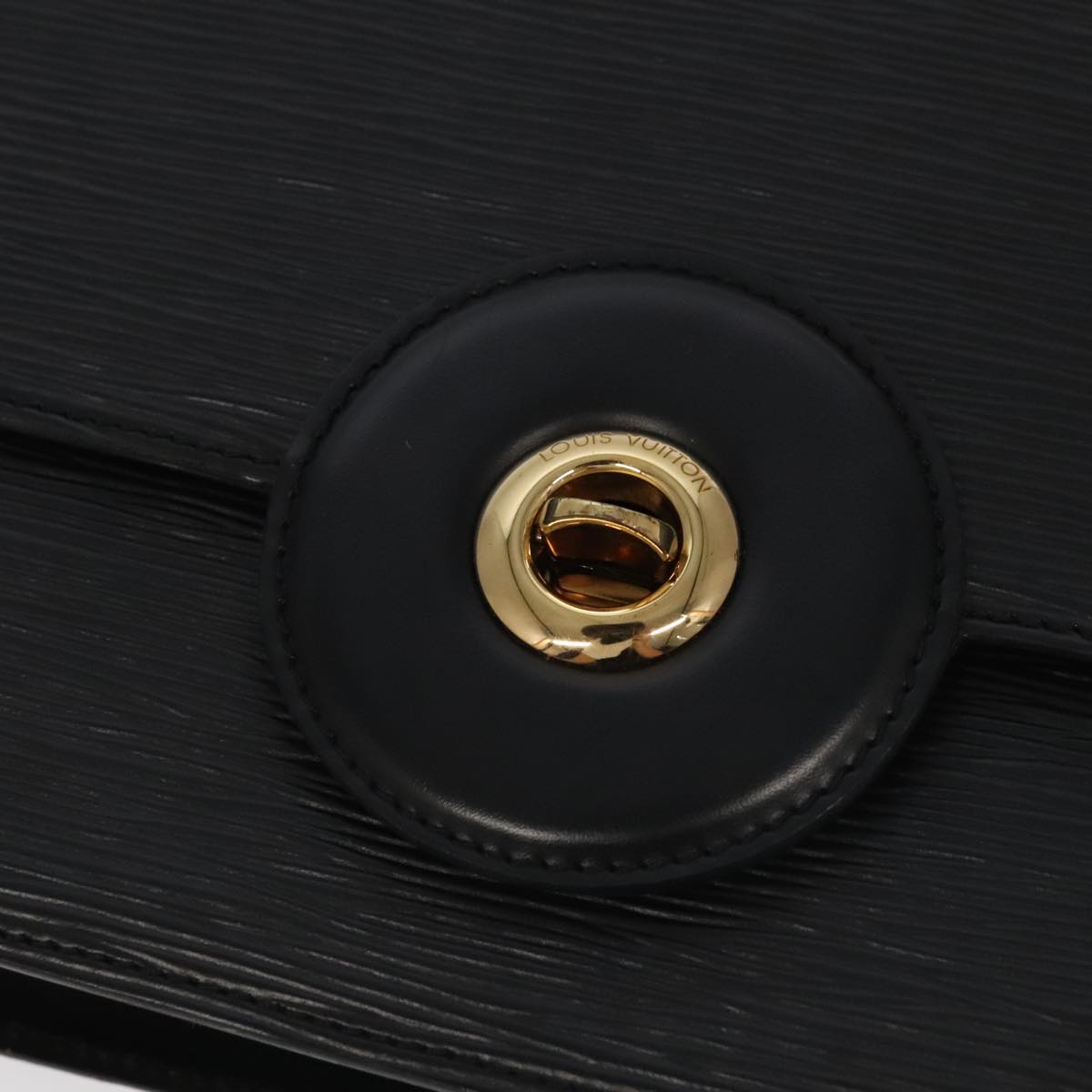 LOUIS VUITTON Epi Free Run Shoulder Bag Black M52402 LV Auth yk15517