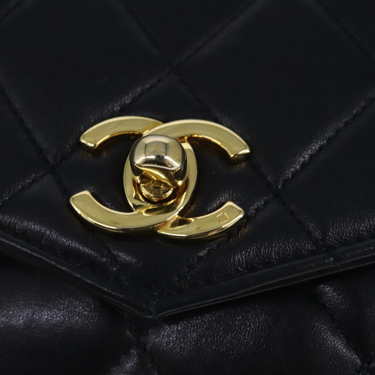 CHANEL Matelasse Waist bag Leather Black CC Auth yk15762