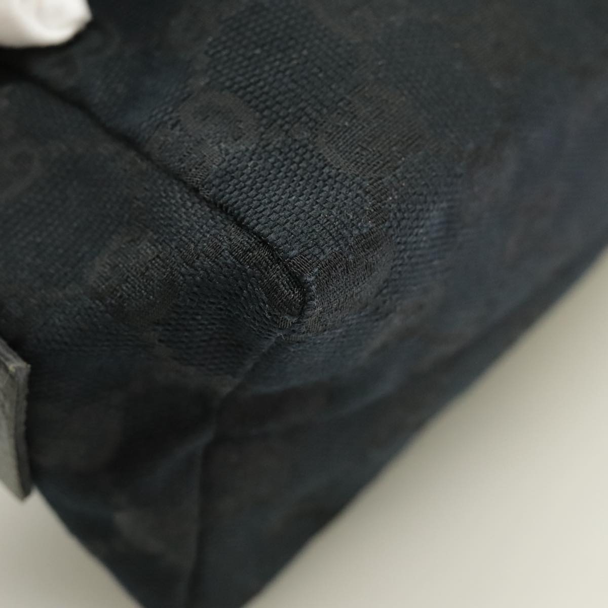 GUCCI GG Canvas Pouch Black Silver 29595 Auth yk15951V