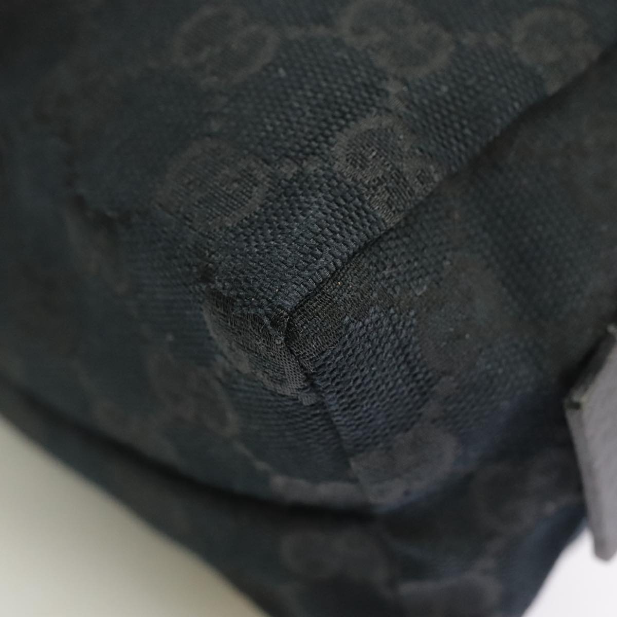 GUCCI GG Canvas Pouch Black Silver 29595 Auth yk15951V