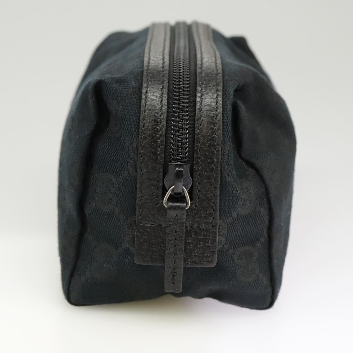 GUCCI GG Canvas Pouch Black Silver 29595 Auth yk15951V