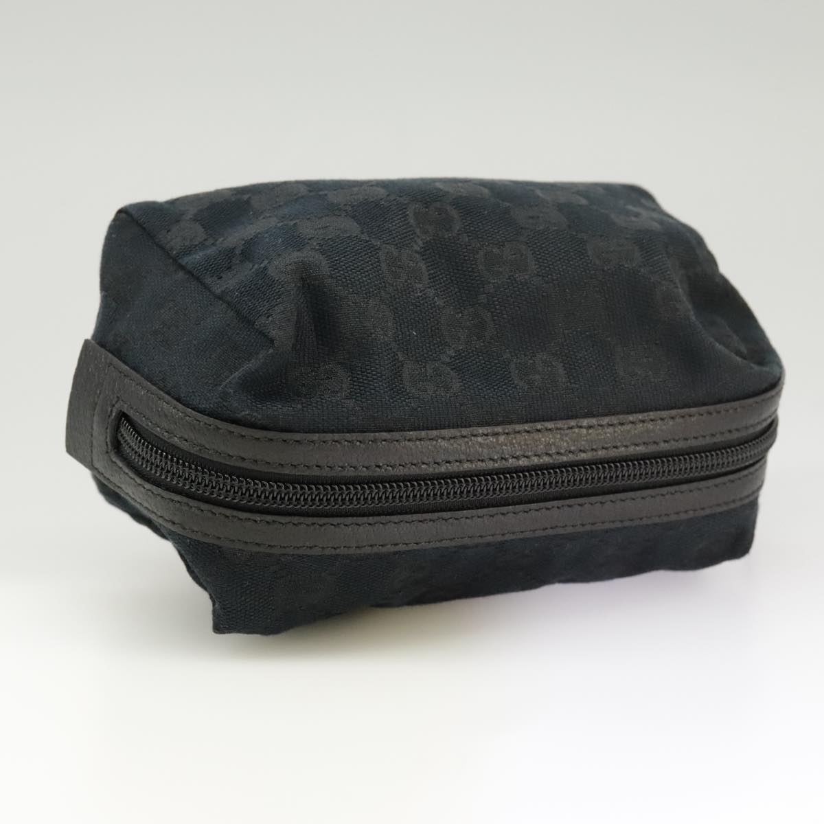 GUCCI GG Canvas Pouch Black Silver 29595 Auth yk15951V